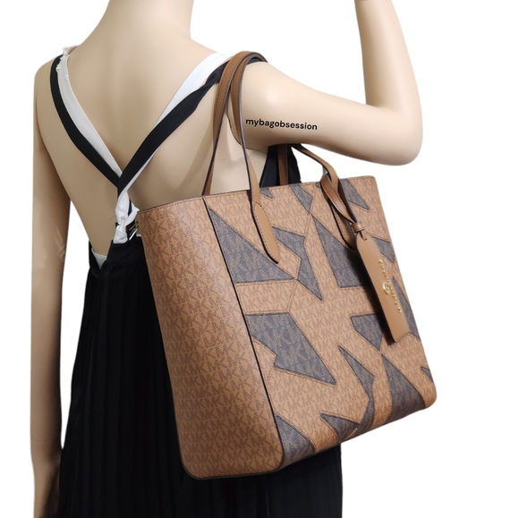 Michael Kors Sinclair Logo LG Tote Brown - Picture 2 of 8
